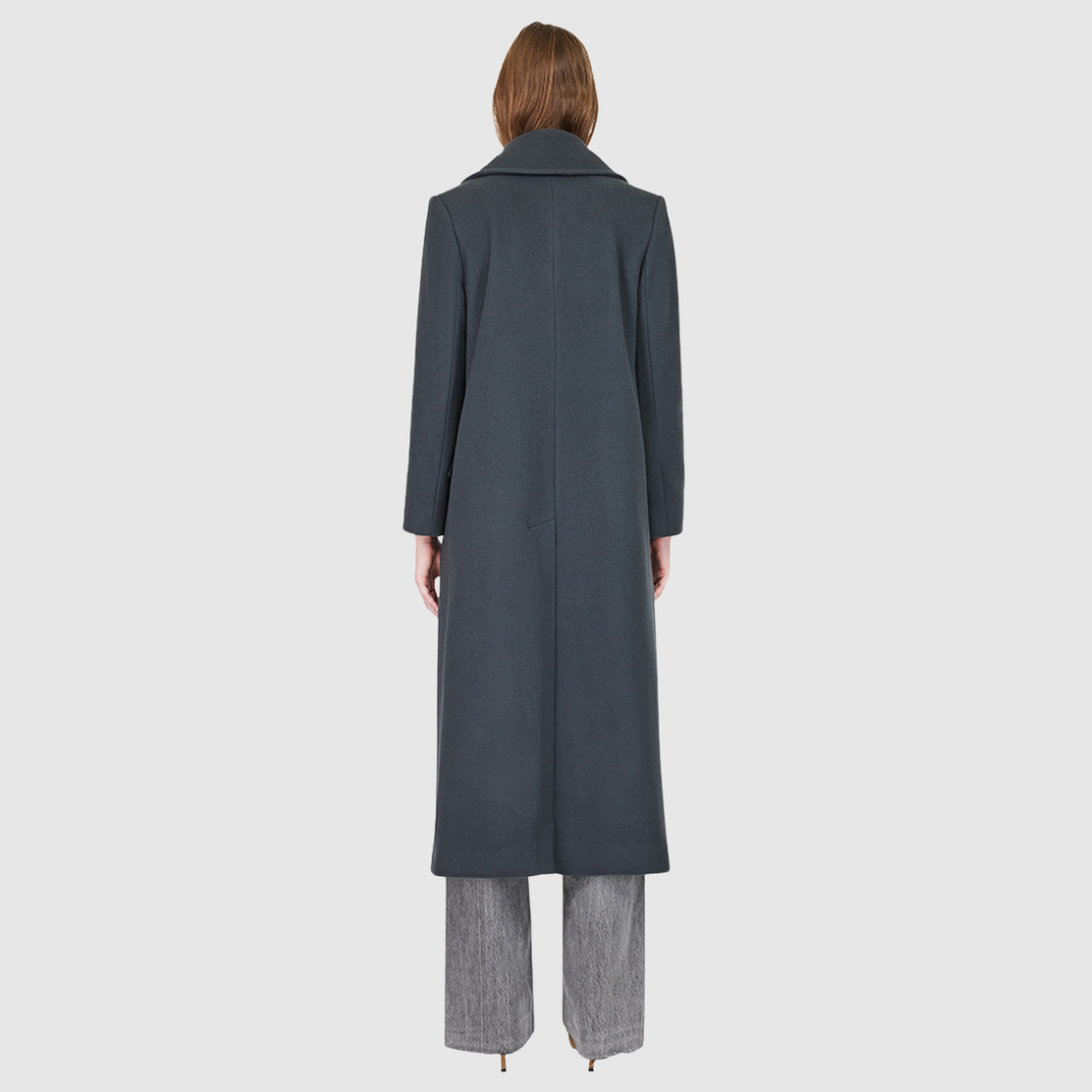 Italian wool cashmere blend Single breasted Semi-fitted fit through shoulders and arms, looser through torso Notch collar Back vent Single welt flap pockets