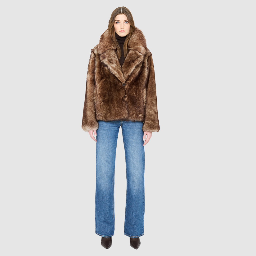The TOSKA Jacket is a versatile statement piece crafted in burma nappa and toscana shearling. This reversible oversized cropped teddy allows you to switch between a plush teddy texture and a sleek nappa finish for two distinct looks. Designed with a drop-shoulder silhouette and relaxed fit through the shoulders, arms, and body, it combines comfort with elevated style. The oversized Toscana notch collar and functional side pockets complete this luxurious, cold-weather essential.