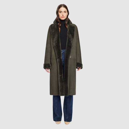 The ELLE Coat is a heritage-inspired oversized reversible shearling piece crafted in khaki suede and ironed wool teddy. Designed to transition seamlessly from smooth suede to plush wool-out texture