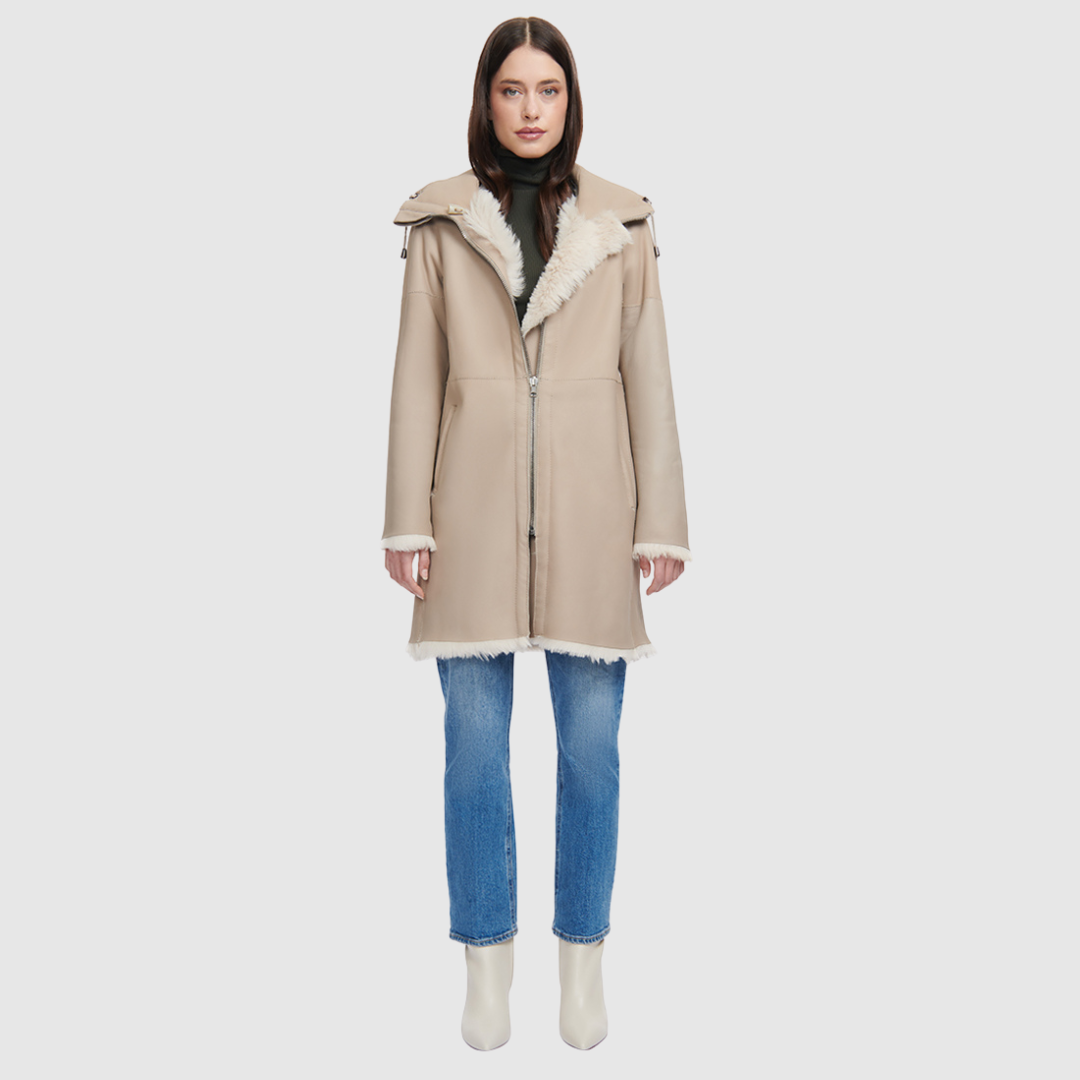 Reversible nappa parka Relaxed fit Drawstring hood Drop shoulder Gusseted armhole Zipper closure and pockets Irregular diamond cut wool