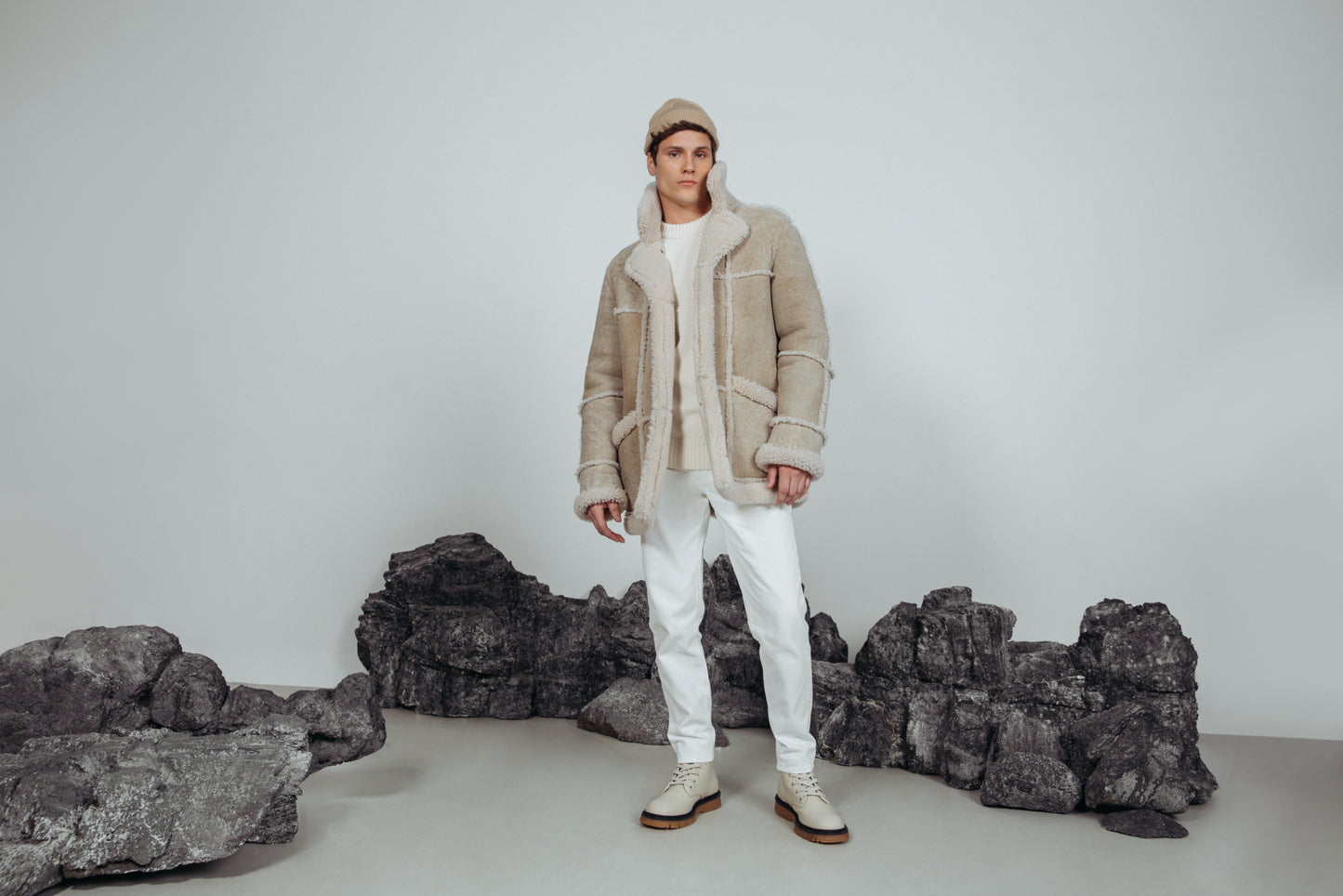 Cement Colour. Shearling. Fits true to size, Reversible. Comfortable fit in the shoulders and chest, straight cut through the torso when worn wool in. Looser fit in the shoulders, chest and torso when worn wool out. , Reversible, Notch lapel, Interior zipper pockets, 31 in